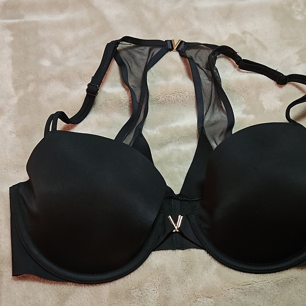Victoria's secret bra